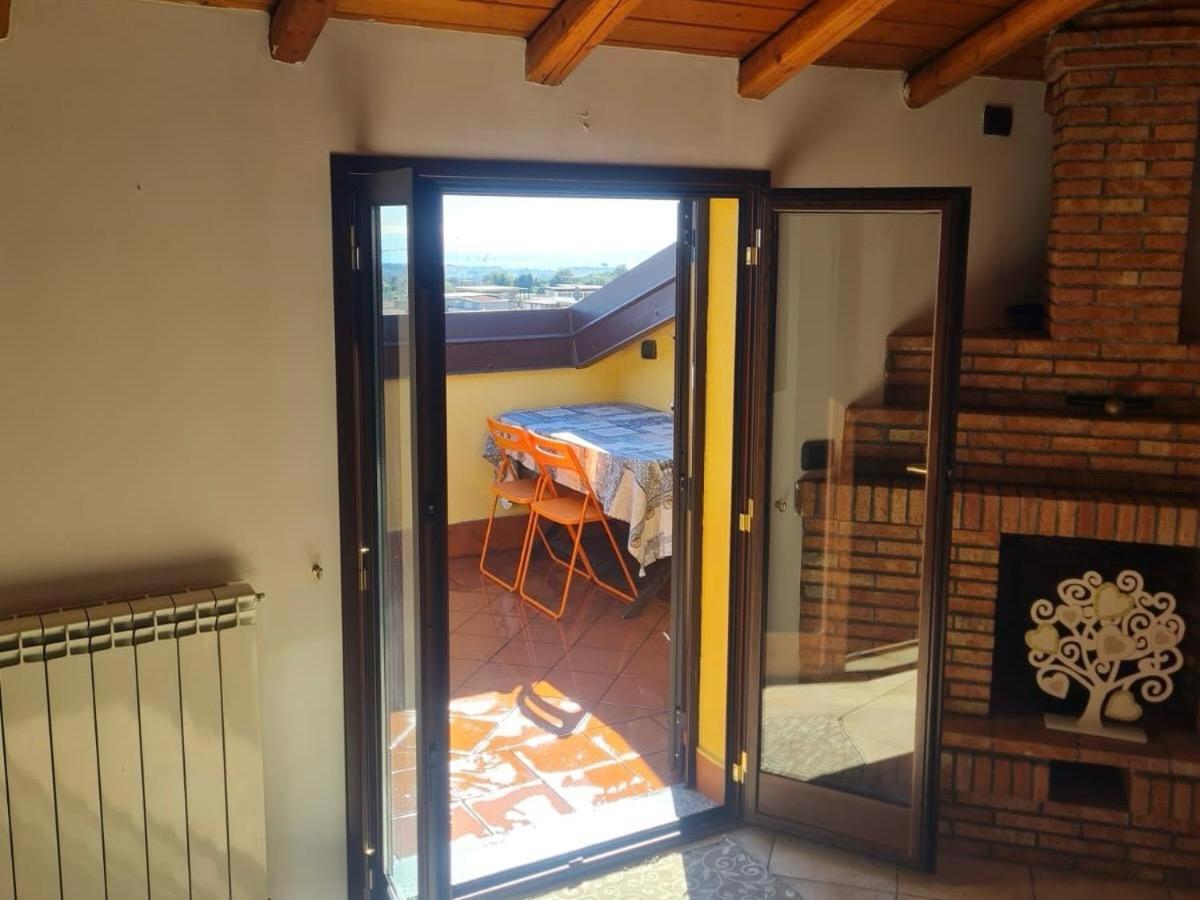 Casa Vacanza Lmt Aci Catena Luaran gambar